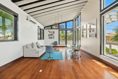 130-SunBay-San-Pedro-Belize-Office-1024x683