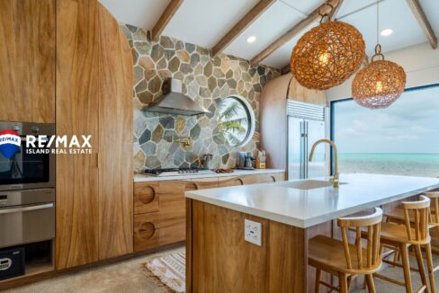 CASA-BOMBA-RESIZED-WATERMARKED-11