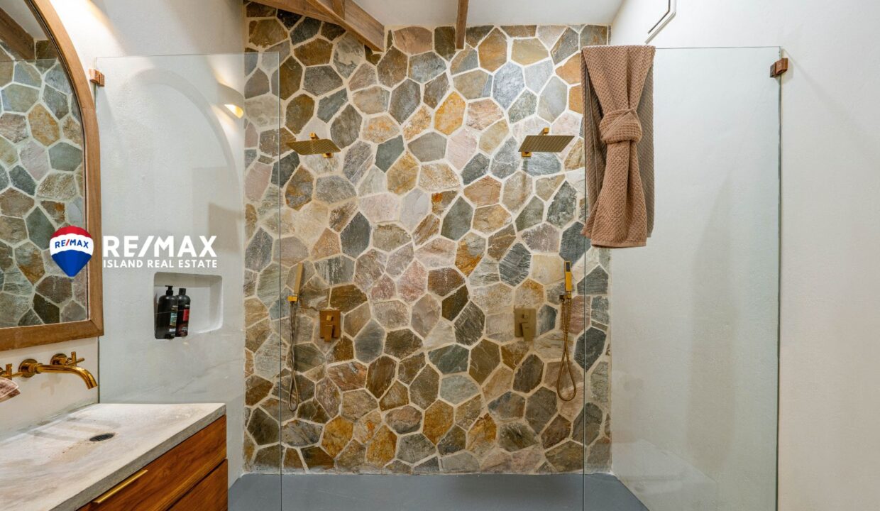 CASA-BOMBA-RESIZED-WATERMARKED-22