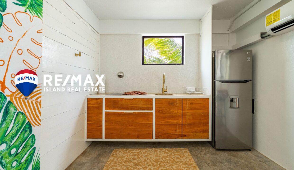 CASA-BOMBA-RESIZED-WATERMARKED-30