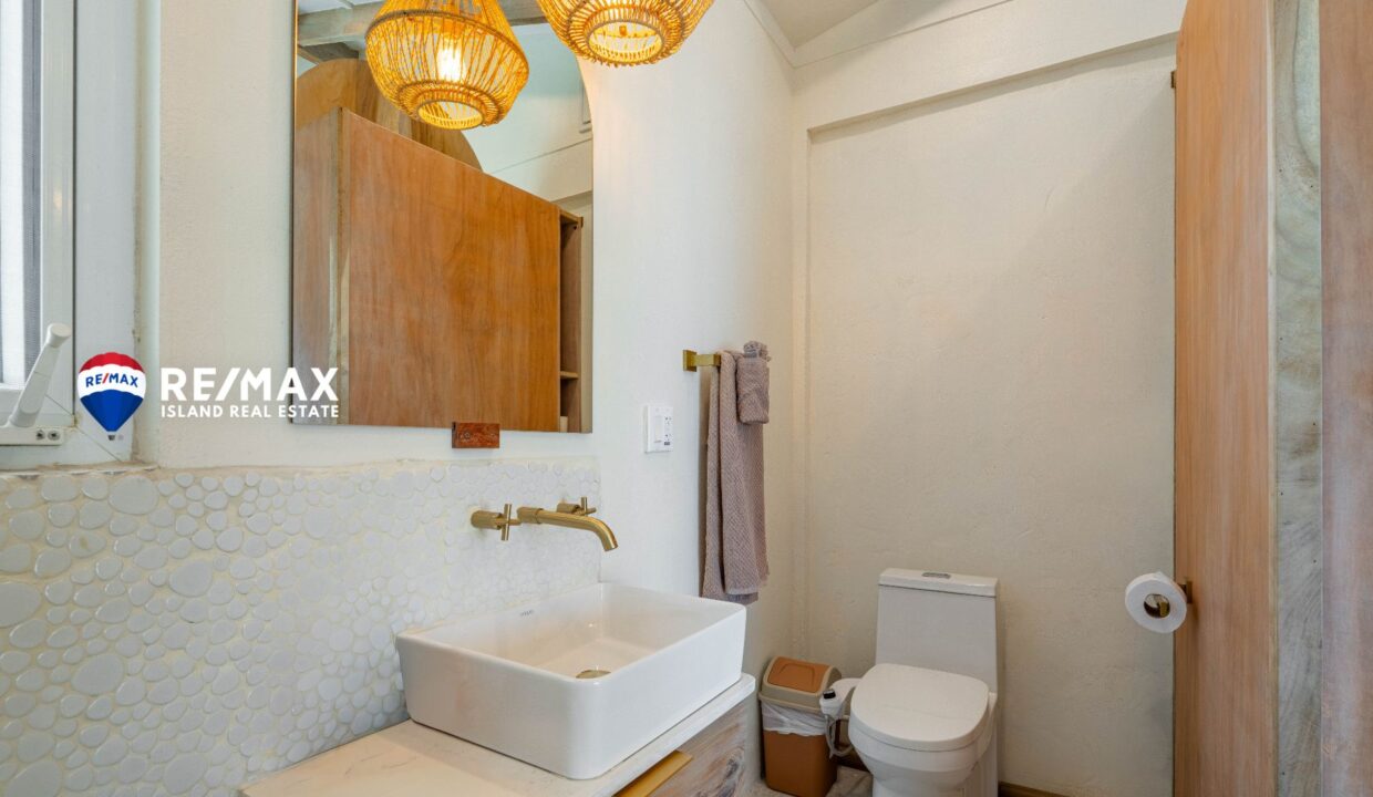 CASA-BOMBA-RESIZED-WATERMARKED-9