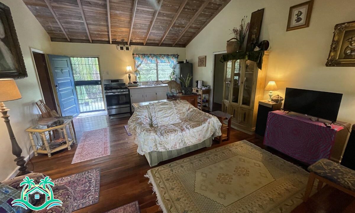 Beautiful Riverfront Home in Burrell Boom