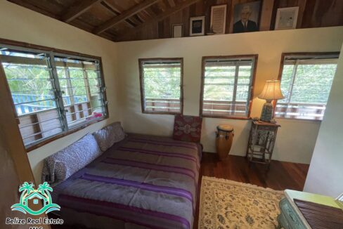 Beautiful Riverfront Home in Burrell Boom