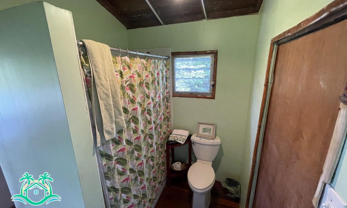 Beautiful Riverfront Home in Burrell Boom