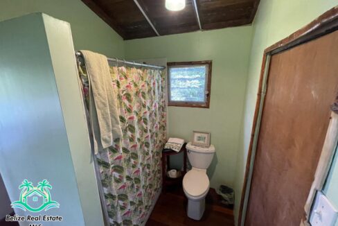 Beautiful Riverfront Home in Burrell Boom