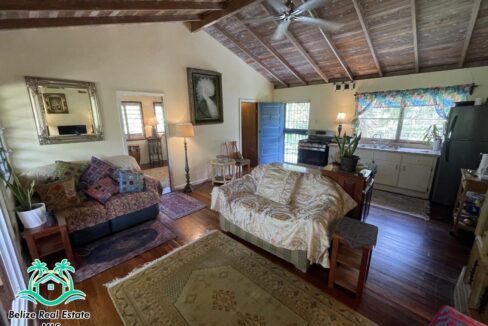 Beautiful Riverfront Home in Burrell Boom