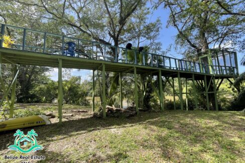 Beautiful Riverfront Home in Burrell Boom