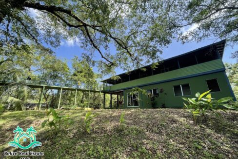Beautiful Riverfront Home in Burrell Boom