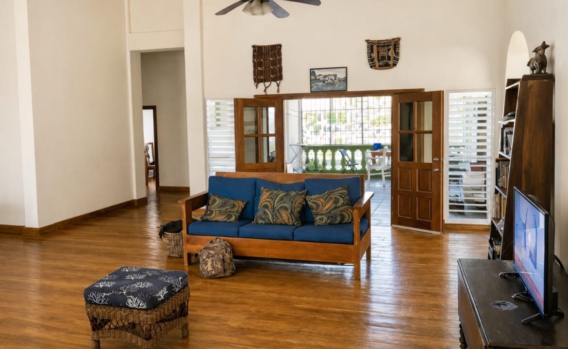 PR-H113-Dangriga-Living-room-1-1170x785