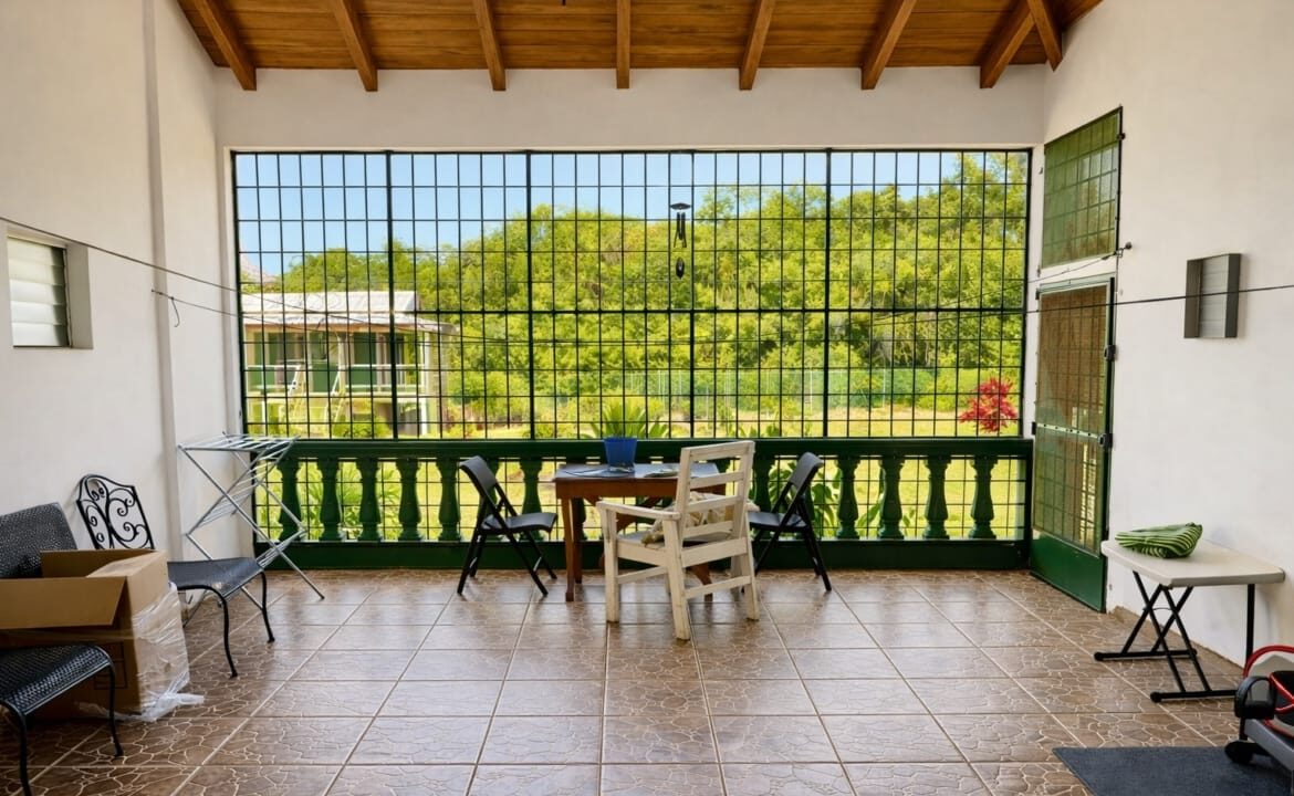 PR-H113-Dangriga-indoor-terrace-1170x785
