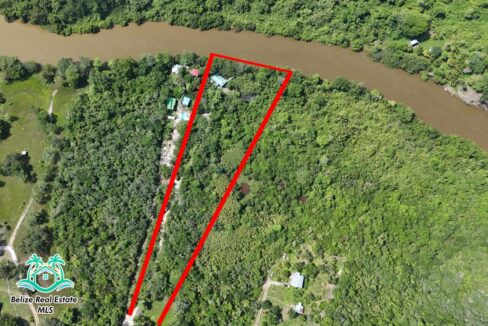Beautiful Riverfront Home in Burrell Boom