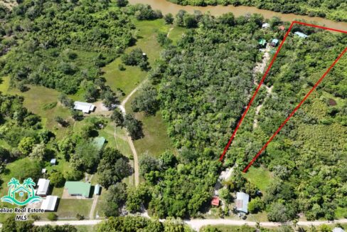Beautiful Riverfront Home in Burrell Boom