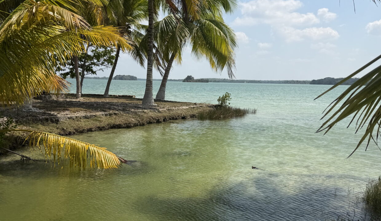 private-waterfront-estate-belize