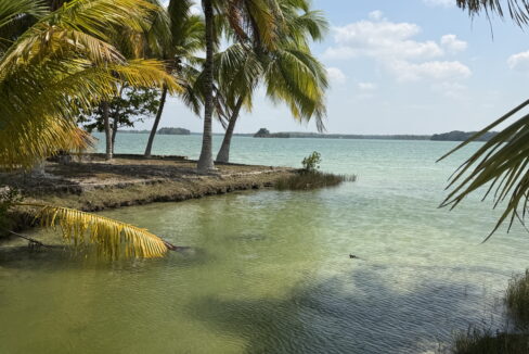private-waterfront-estate-belize