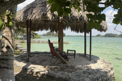 waterfront-acreage-belize
