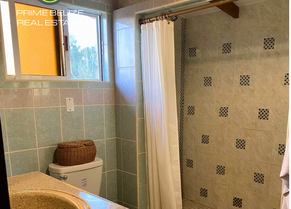 PH0072-Shower
