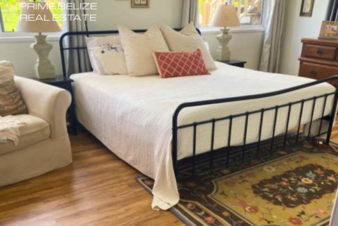 PH0072-master-bedroom