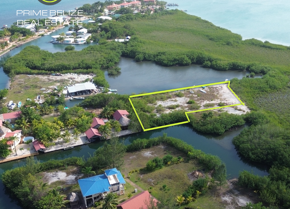 PL0232-1_38-Acres-behind-placencia-village-