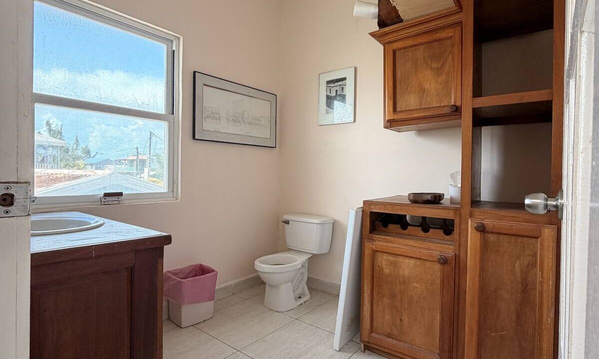 ambergris-caye-canal-front-home-utility-room-03