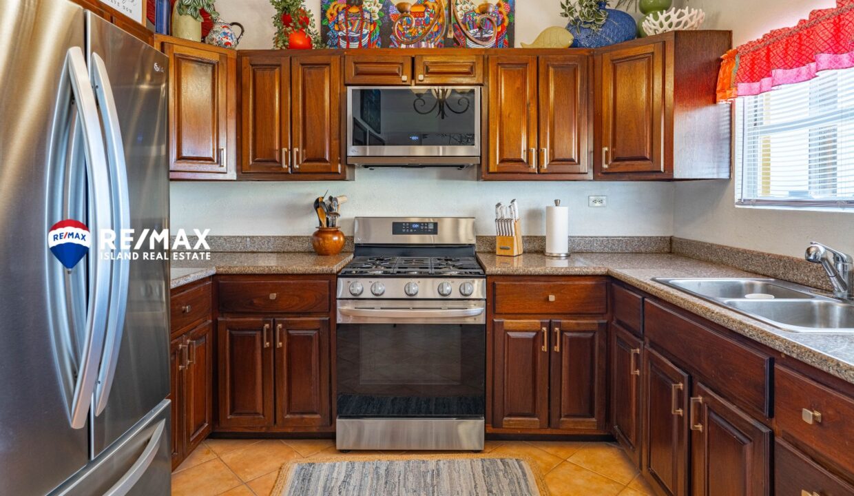 MARALAGUNA-VILLA-5227-H72-VILLA-GOOD-VIBES-RESIZED-WATERMARKED-10