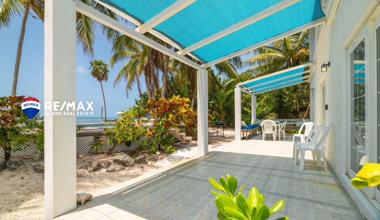 VIEW-THE-BLUE-BEACHFRONT-HOME-RESIZED-WATERMARKED-1