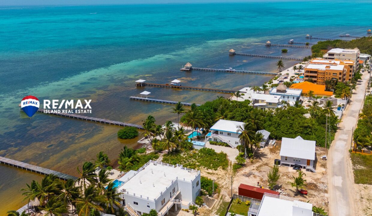 VIEW-THE-BLUE-BEACHFRONT-HOME-RESIZED-WATERMARKED-12