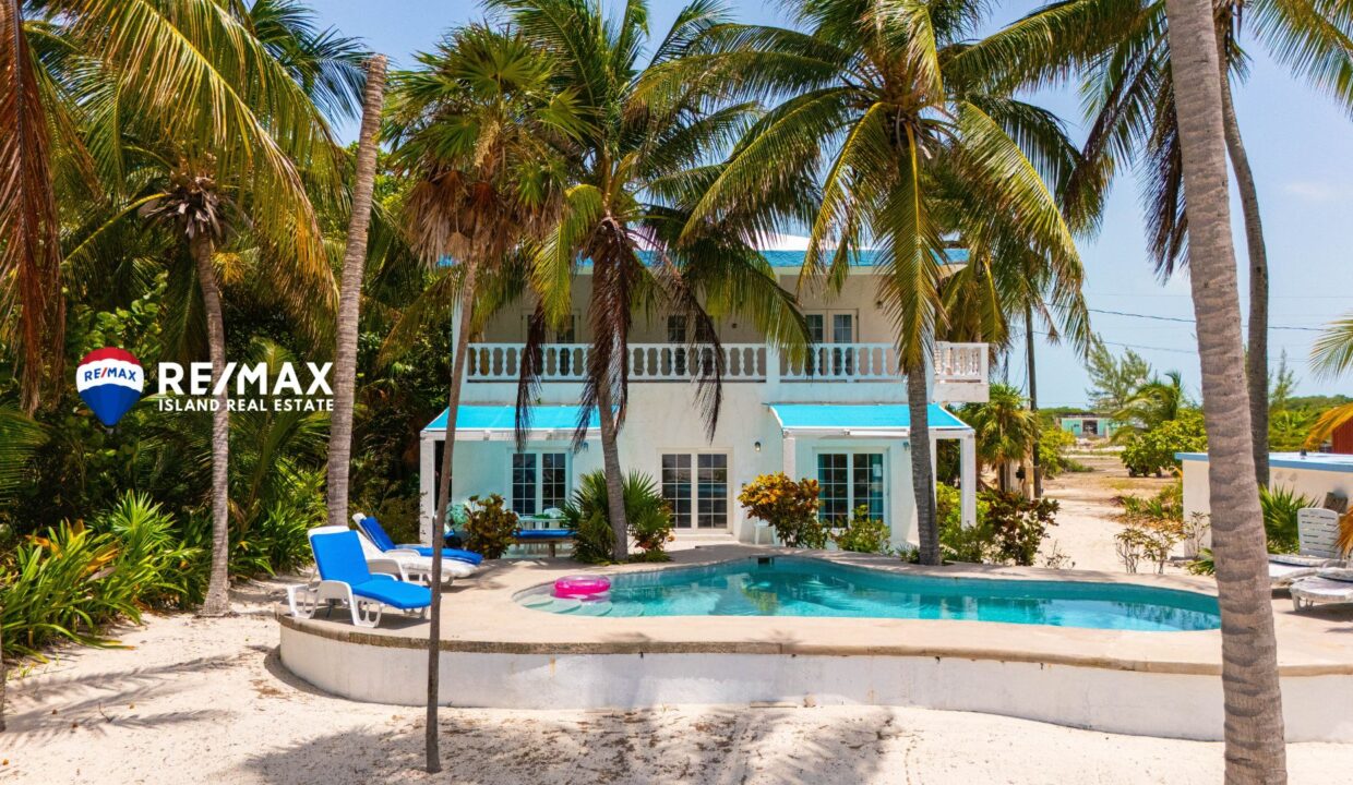 VIEW-THE-BLUE-BEACHFRONT-HOME-RESIZED-WATERMARKED-4