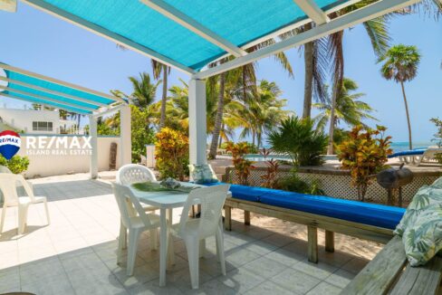 VIEW-THE-BLUE-BEACHFRONT-HOME-RESIZED-WATERMARKED-9