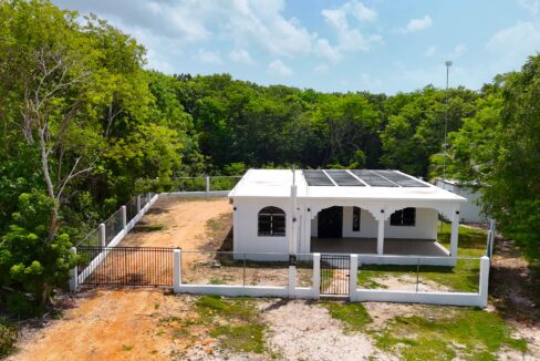 brand-new-home-finca-solana-corozal-belize-front-view
