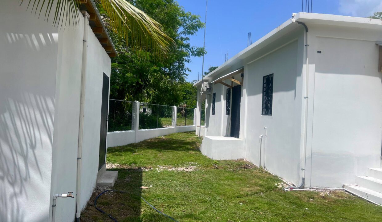 eco-friendly-home-corozal-belize
