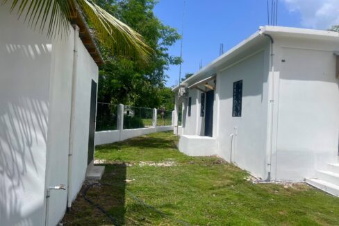 eco-friendly-home-corozal-belize
