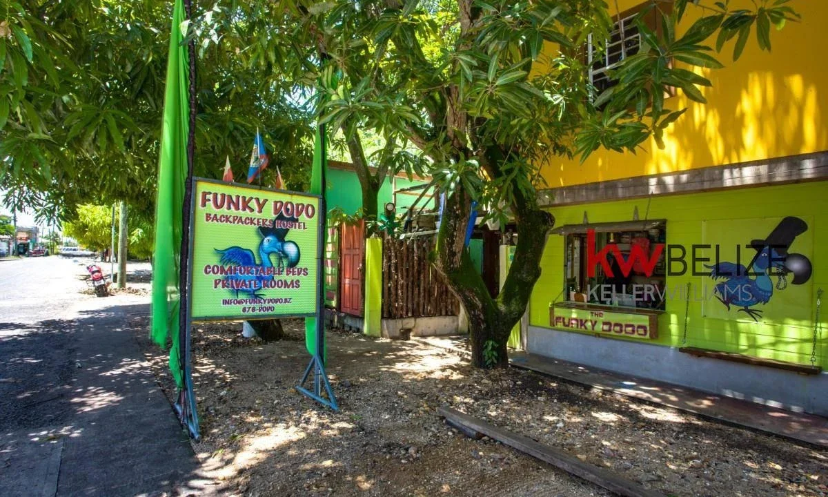 kellerwilliamsbelize-b082204h-01