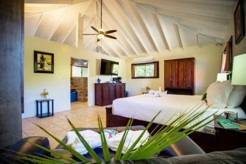 kellerwilliamsbelize-b1023-24