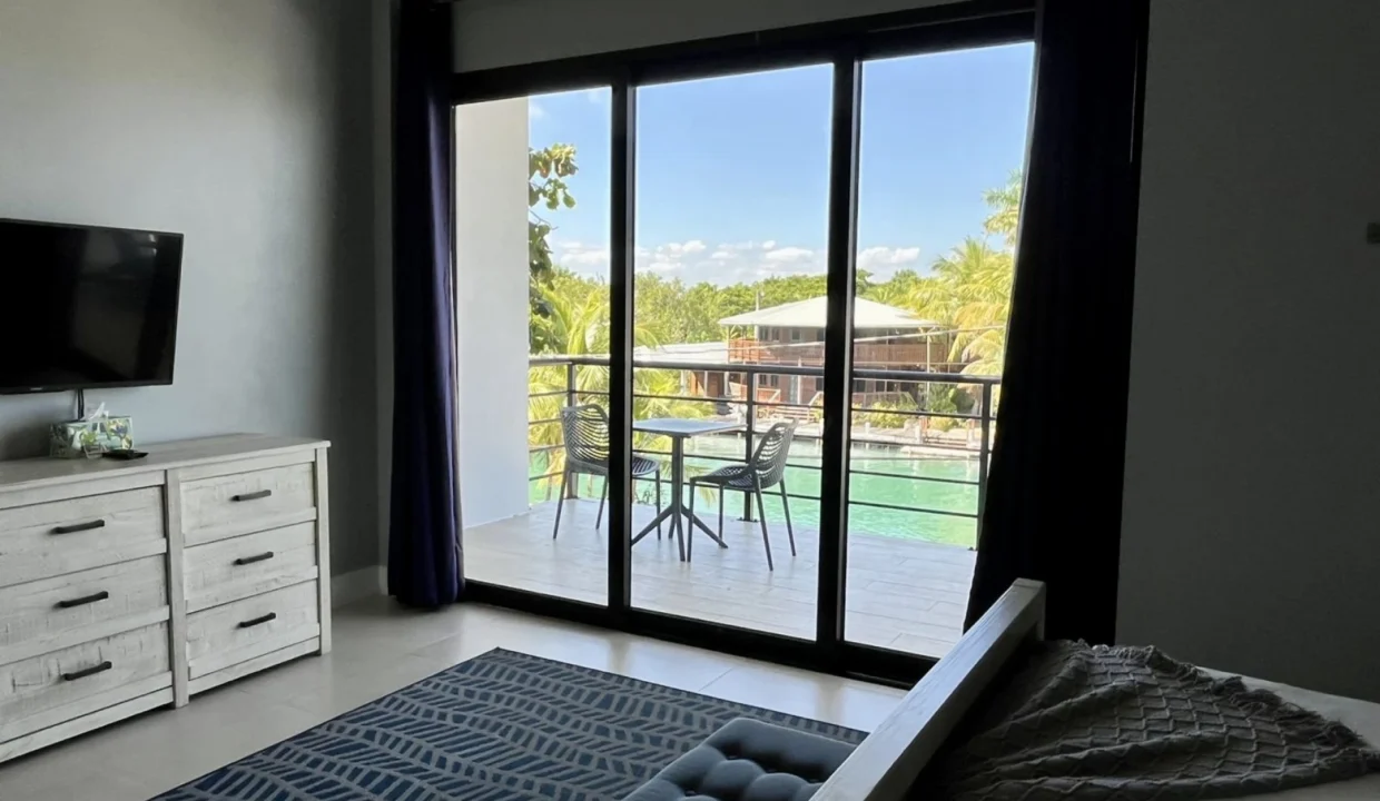 kellerwilliamsbelize-c2127-14