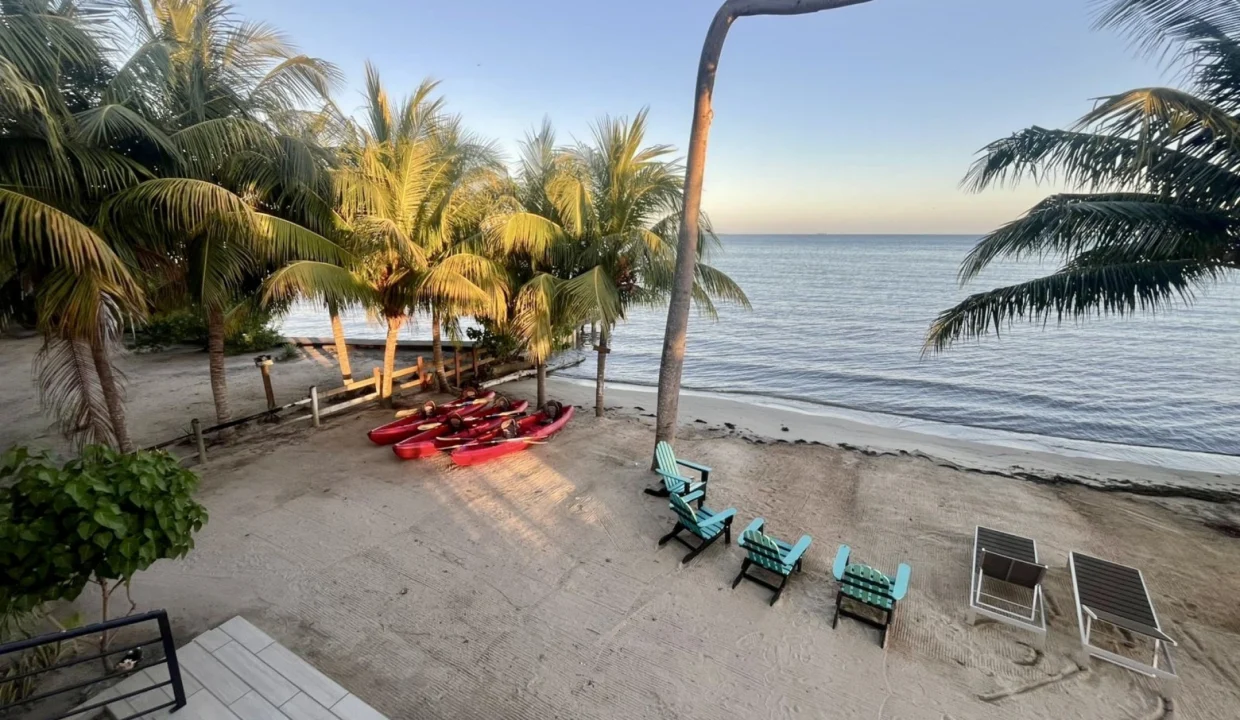 kellerwilliamsbelize-c2127-28
