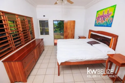 kellerwilliamsbelize-dc052602cz-20