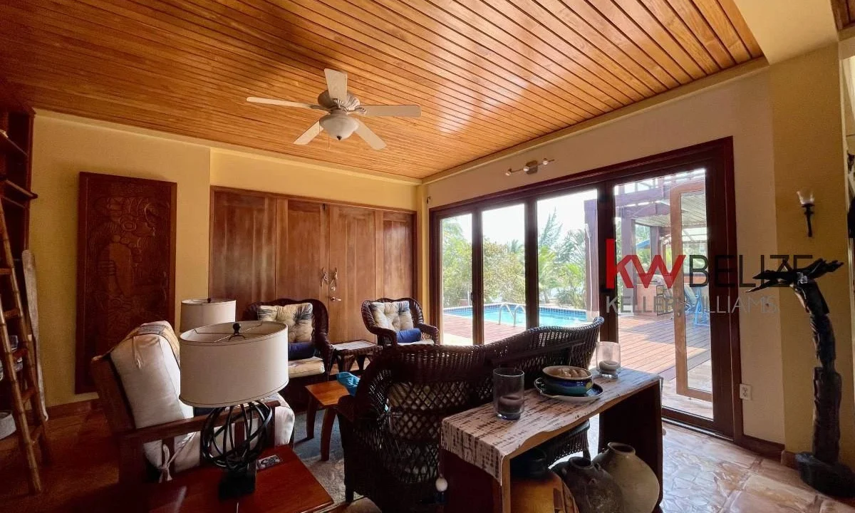 kellerwilliamsbelize-h2091-17