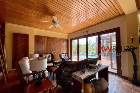 kellerwilliamsbelize-h2091-17