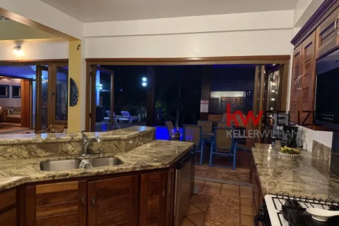 kellerwilliamsbelize-h2091-23