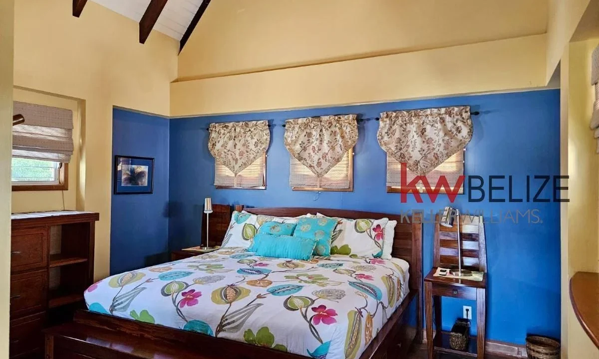 kellerwilliamsbelize-h2091-48