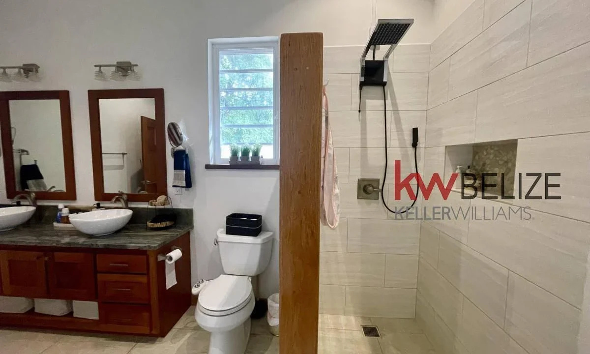 kellerwilliamsbelize-h2101-38