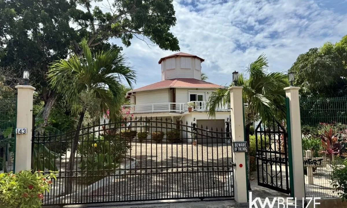 kellerwilliamsbelize-h2109-01
