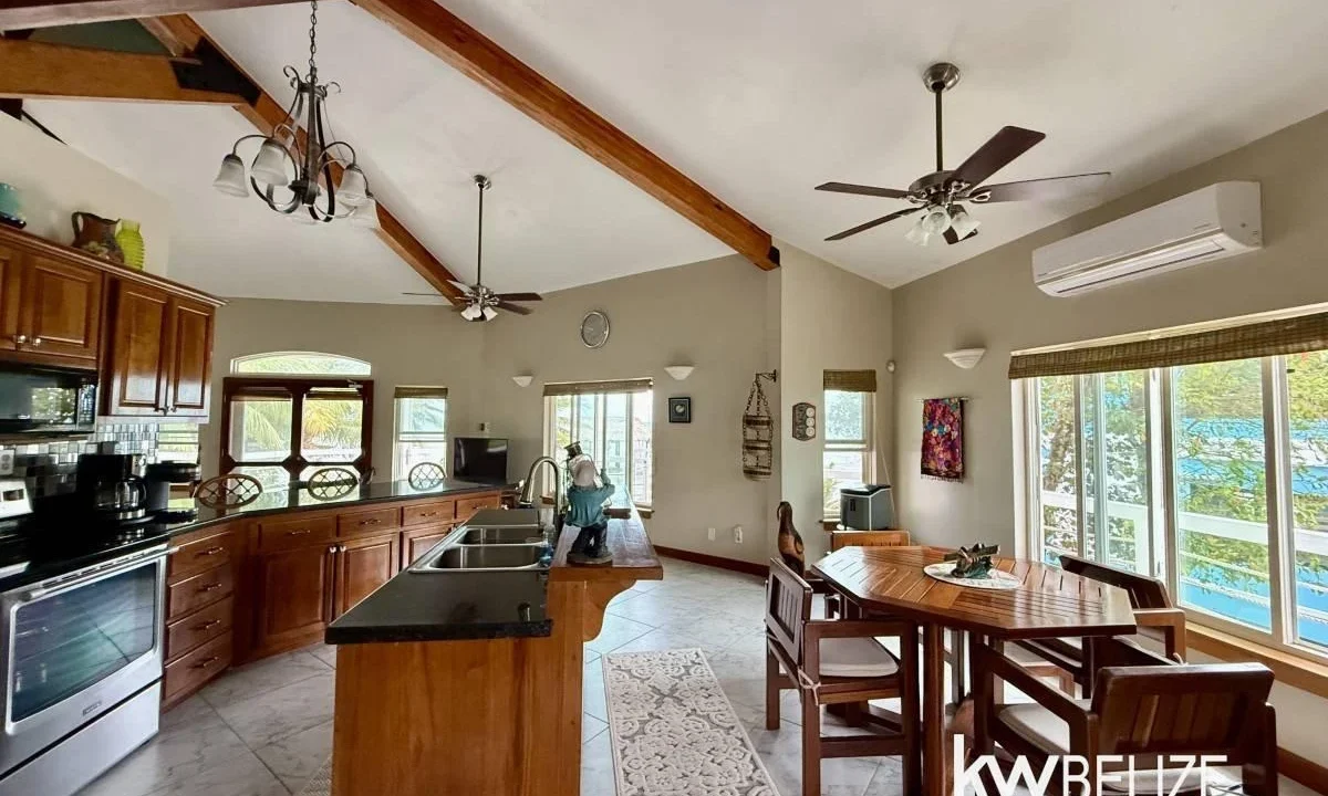 kellerwilliamsbelize-h2109-10