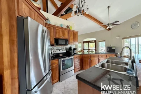 kellerwilliamsbelize-h2109-11