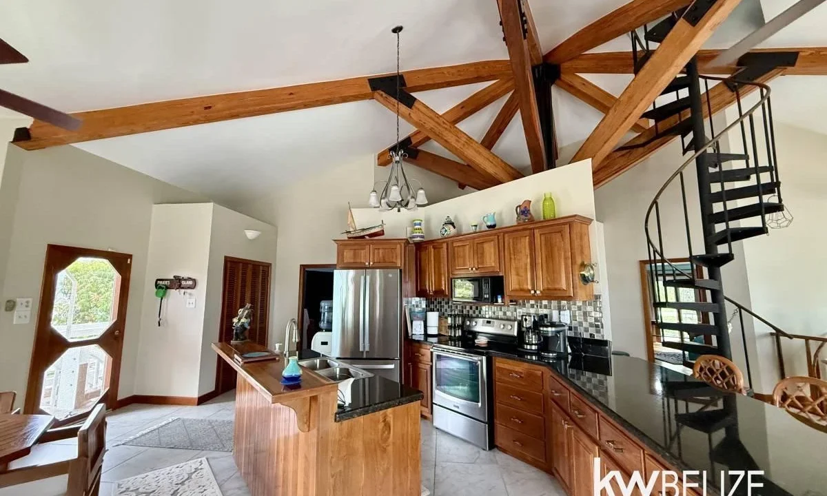 kellerwilliamsbelize-h2109-12