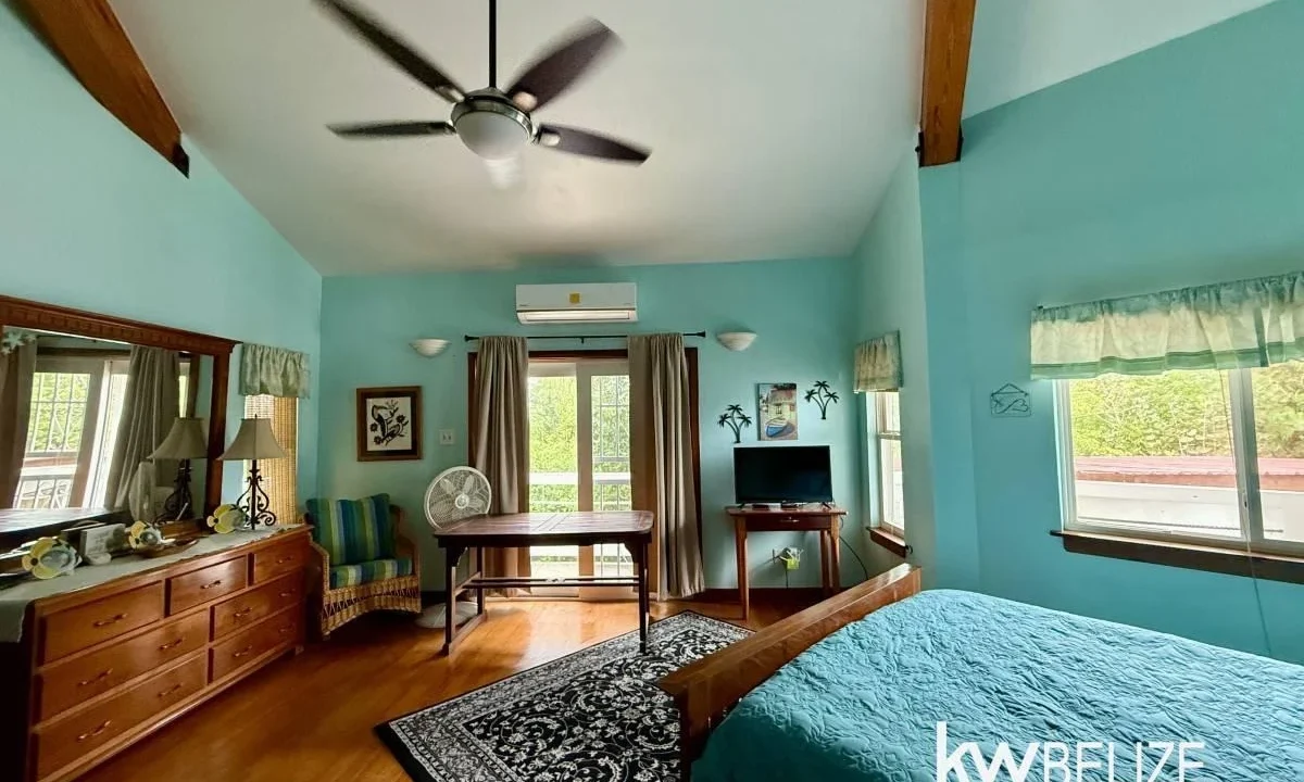 kellerwilliamsbelize-h2109-15