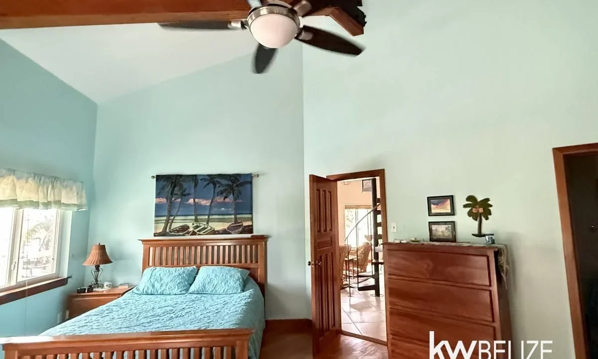kellerwilliamsbelize-h2109-16