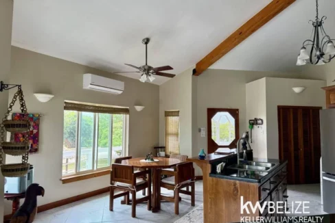 kellerwilliamsbelize-h2109-19