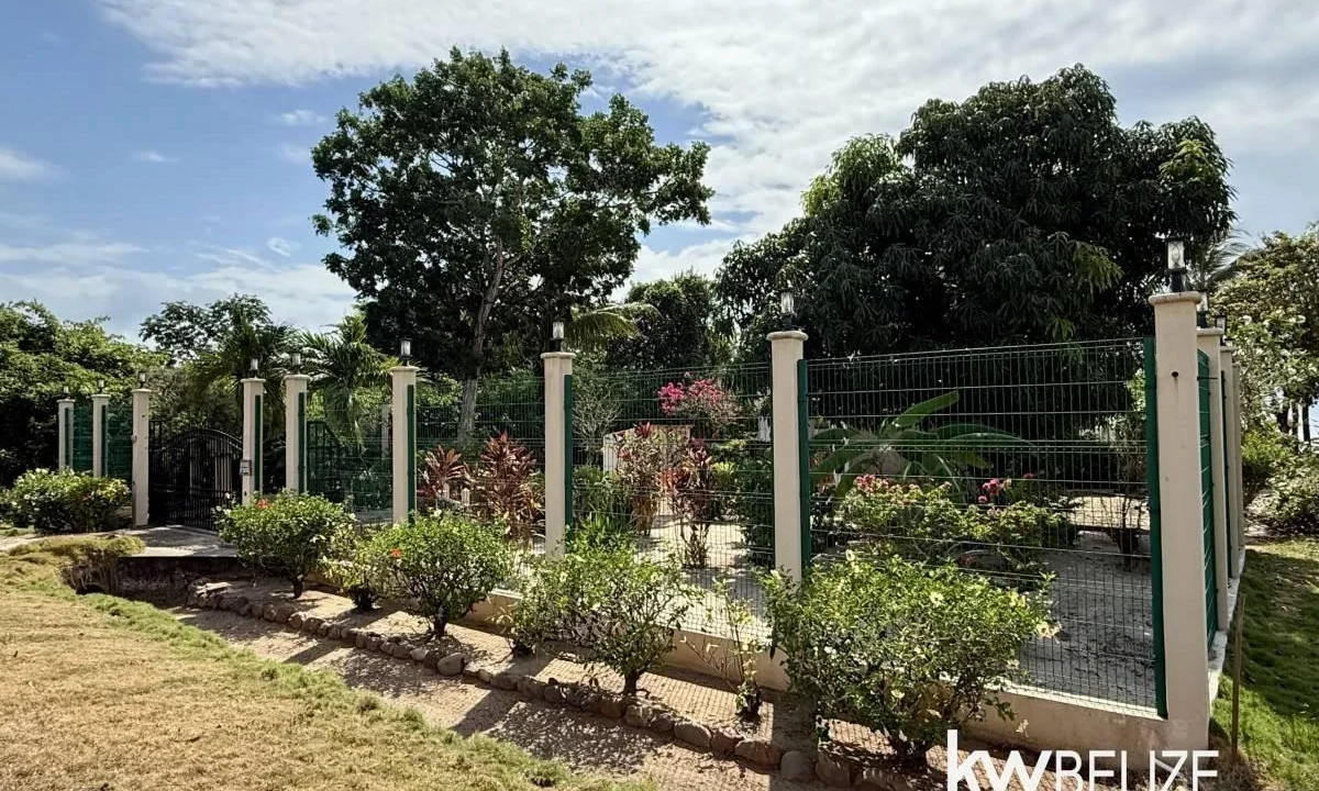 kellerwilliamsbelize-h2109-50