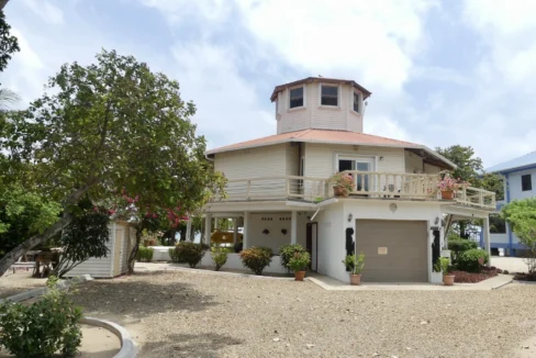 kellerwilliamsbelize-h2110-05